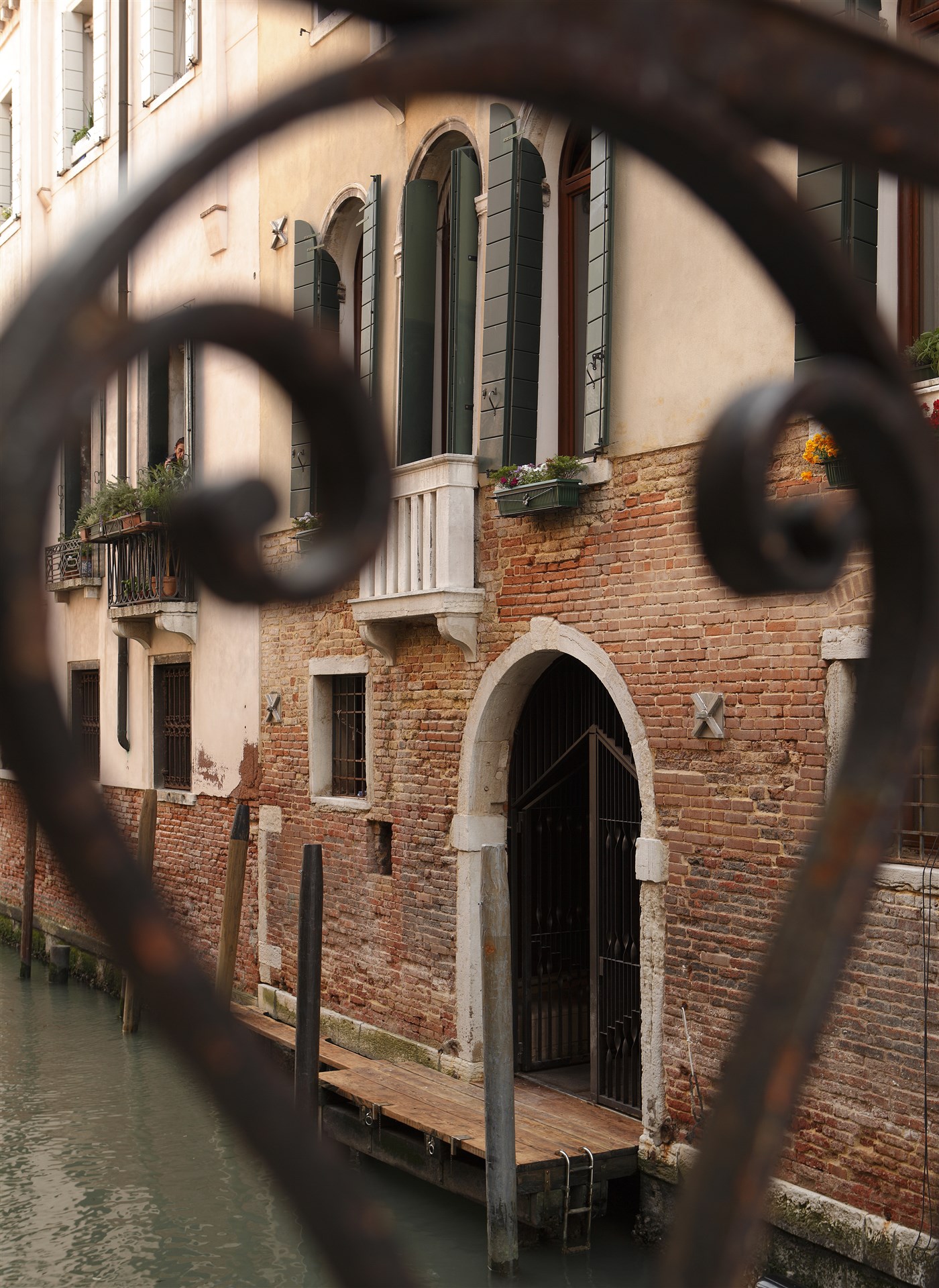 11-The-private-water-entrance